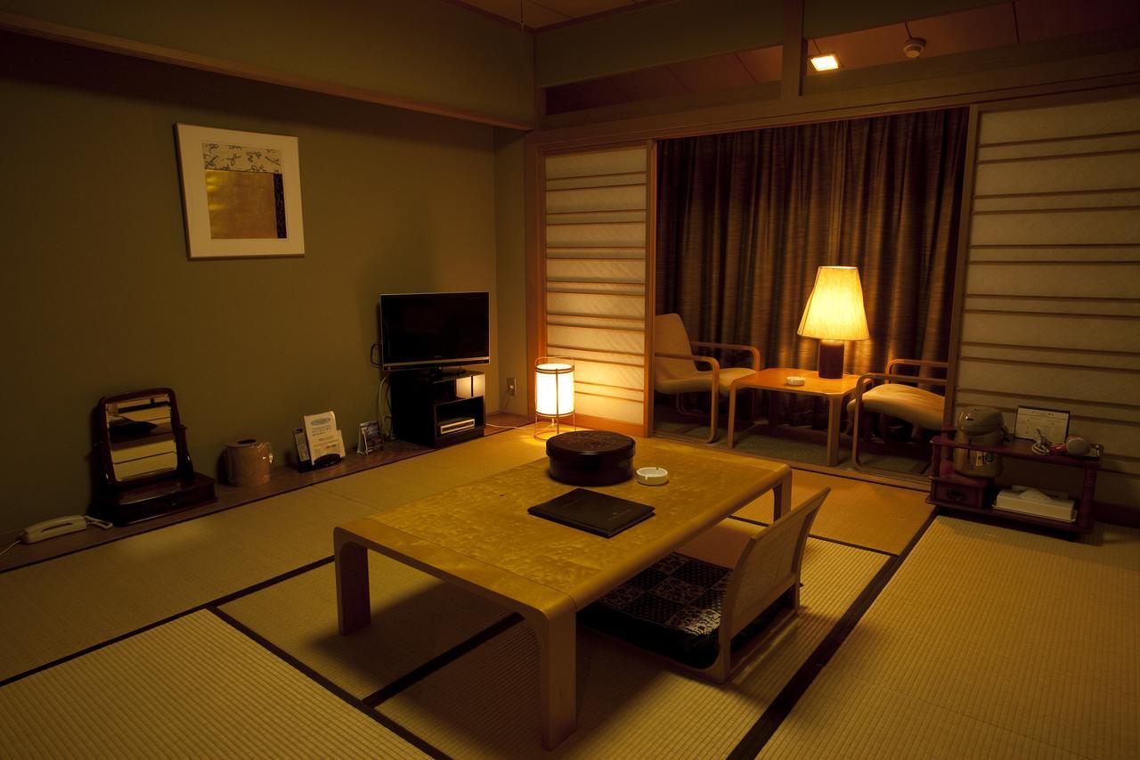 Yuzawa Grand Hotel Exteriör bild